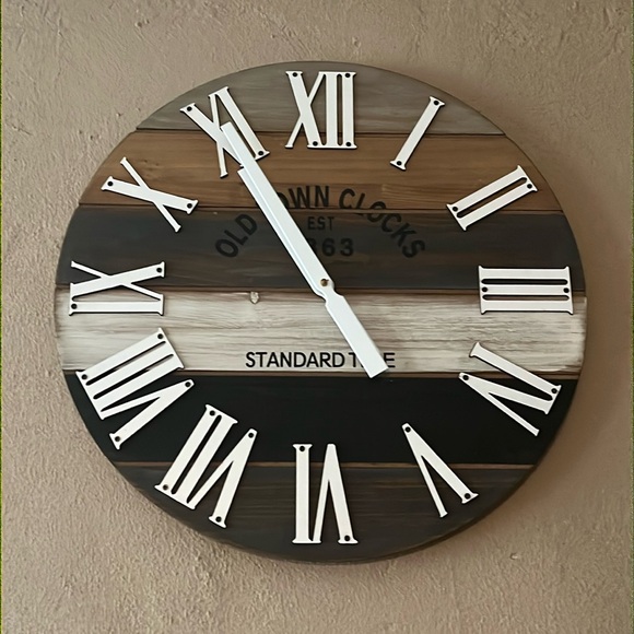 Old Town Clock 18” - Picture 1 of 3